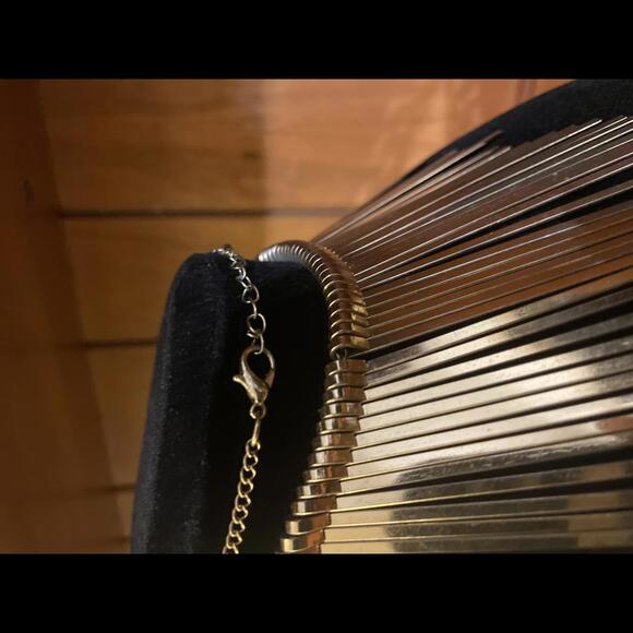 Gold tone necklace - Picture 3 of 5